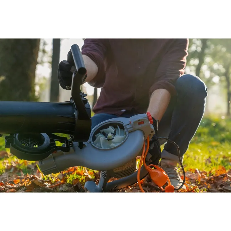Imaginea numarul 3 reprezentatand Suflantă cu aspirator frunze și tocător, 3000 W, 45 L, Sterwins