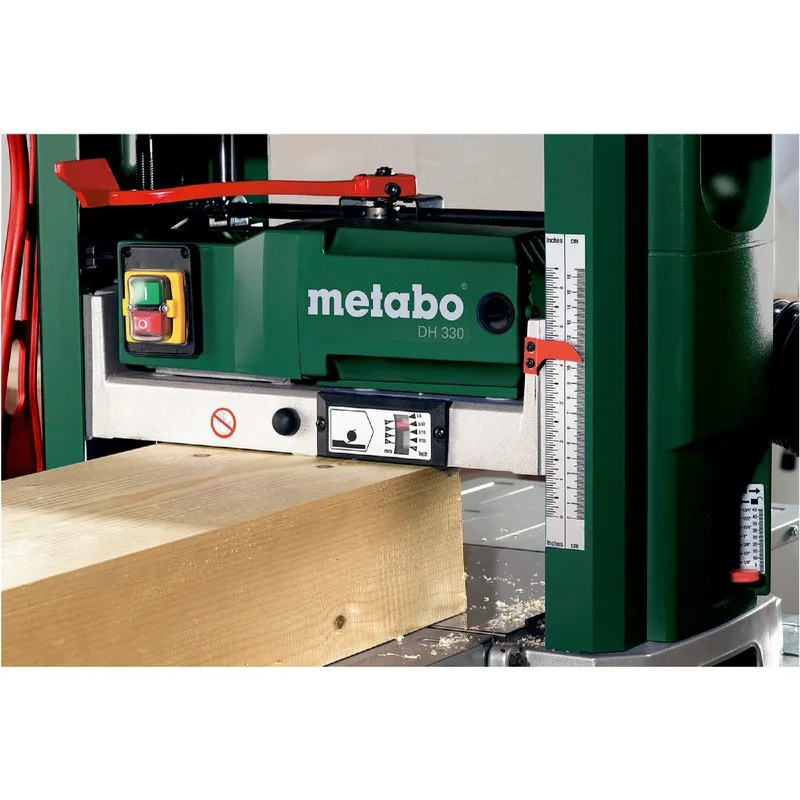 Imaginea numarul 2 reprezentatand Mașină de rindeluit DH330, 1800 W, max. 3 mm, Metabo